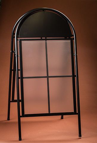 Katumyyjä-Ulkojulisteteline musta, 50 x 70 cm